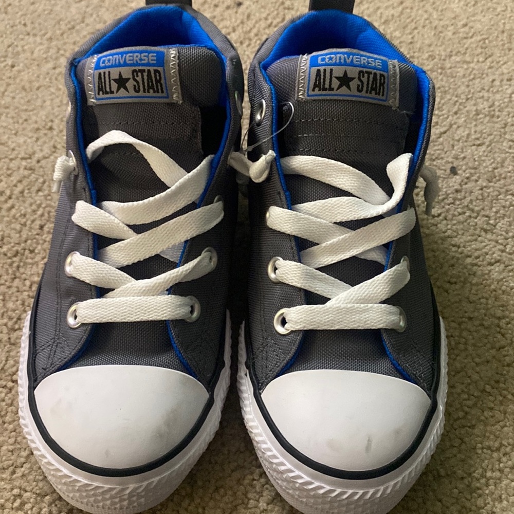 Brand new grey converse shoes